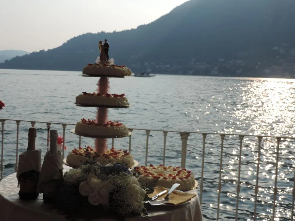 Hotel Vapore Torno 3*,