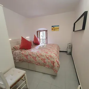 monolocale-caterina.hotelitalianriviera.com/