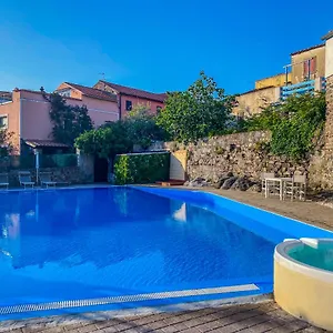 hostel-la-mandola-eco.it-tuscanyhotel.com/