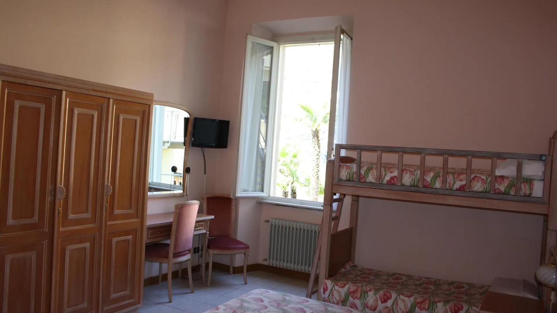 Hotel Vapore Torno Italia