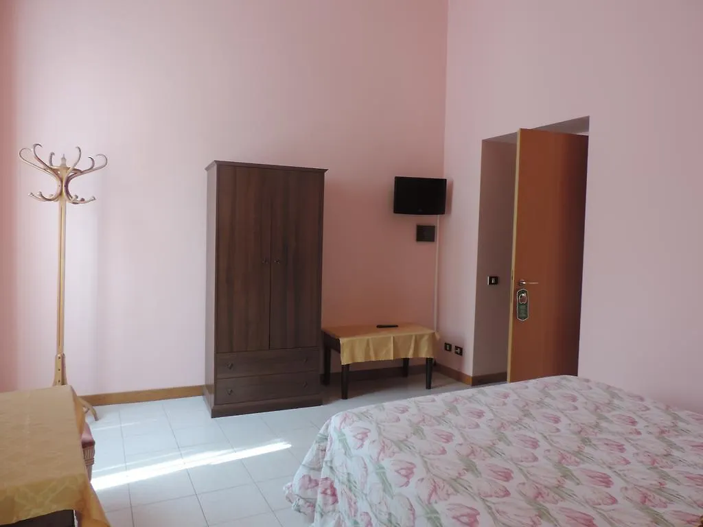***  Hotel Vapore Torno Italia