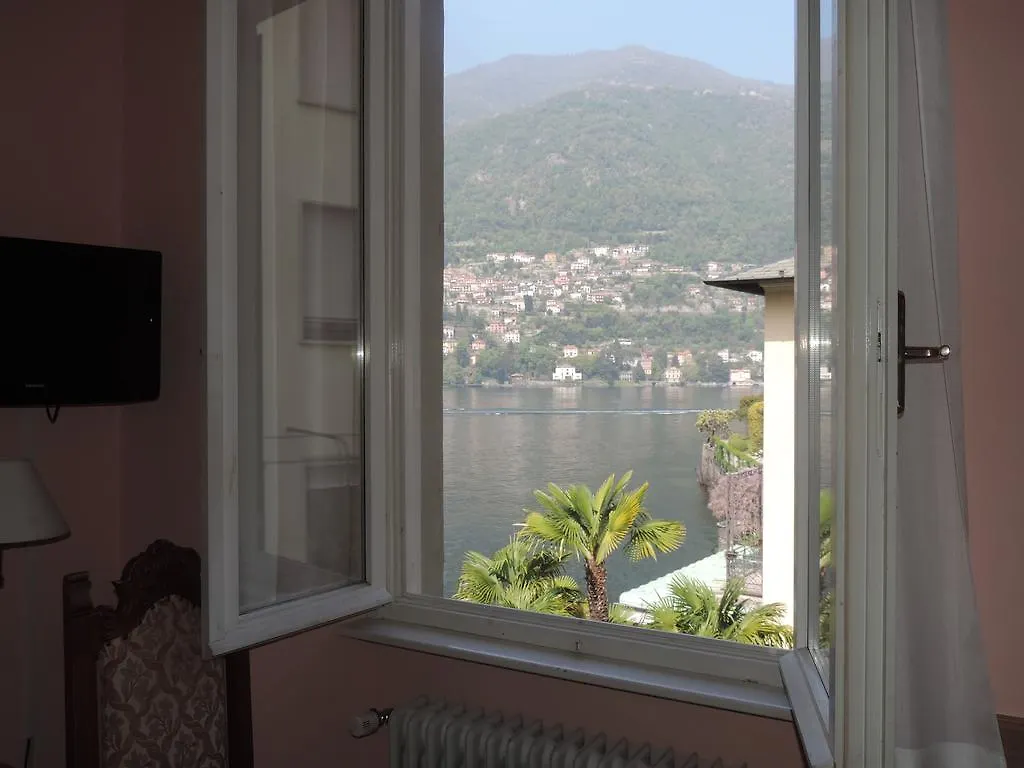 Hotel Vapore Torno 3*,